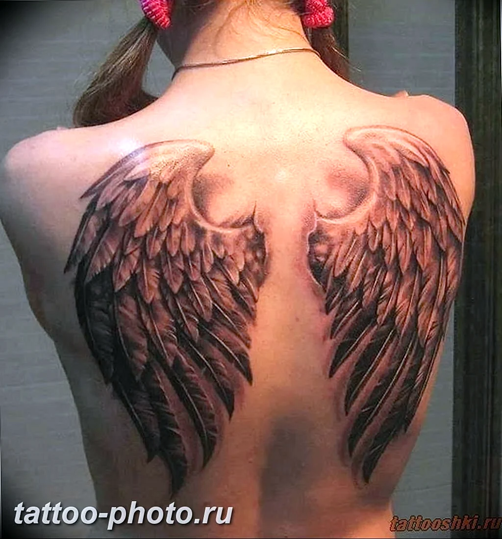 Тату Крылья на спине